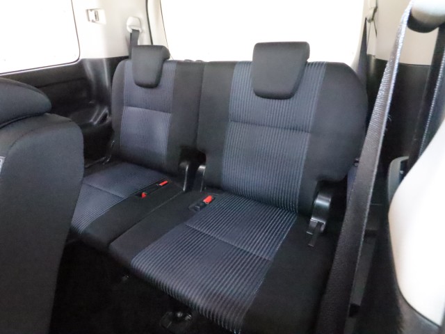 トヨタ ヴォクシー ＺＳ　煌
