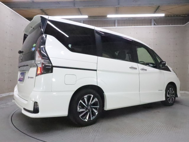 ニッサン セレナＨＶ ｅ－ＰＯＷＥＲ　ハイウェイスター　Ｖ