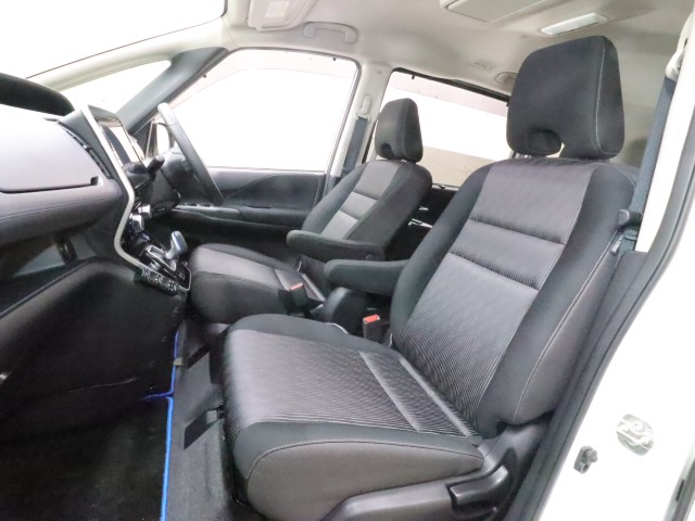 ニッサン セレナＨＶ ｅ－ＰＯＷＥＲ　ハイウェイスター　Ｖ