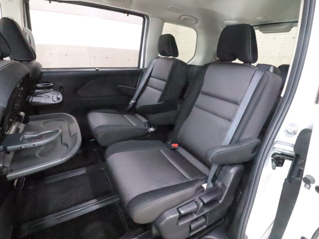 ニッサン セレナＨＶ ｅ－ＰＯＷＥＲ　ハイウェイスター　Ｖ