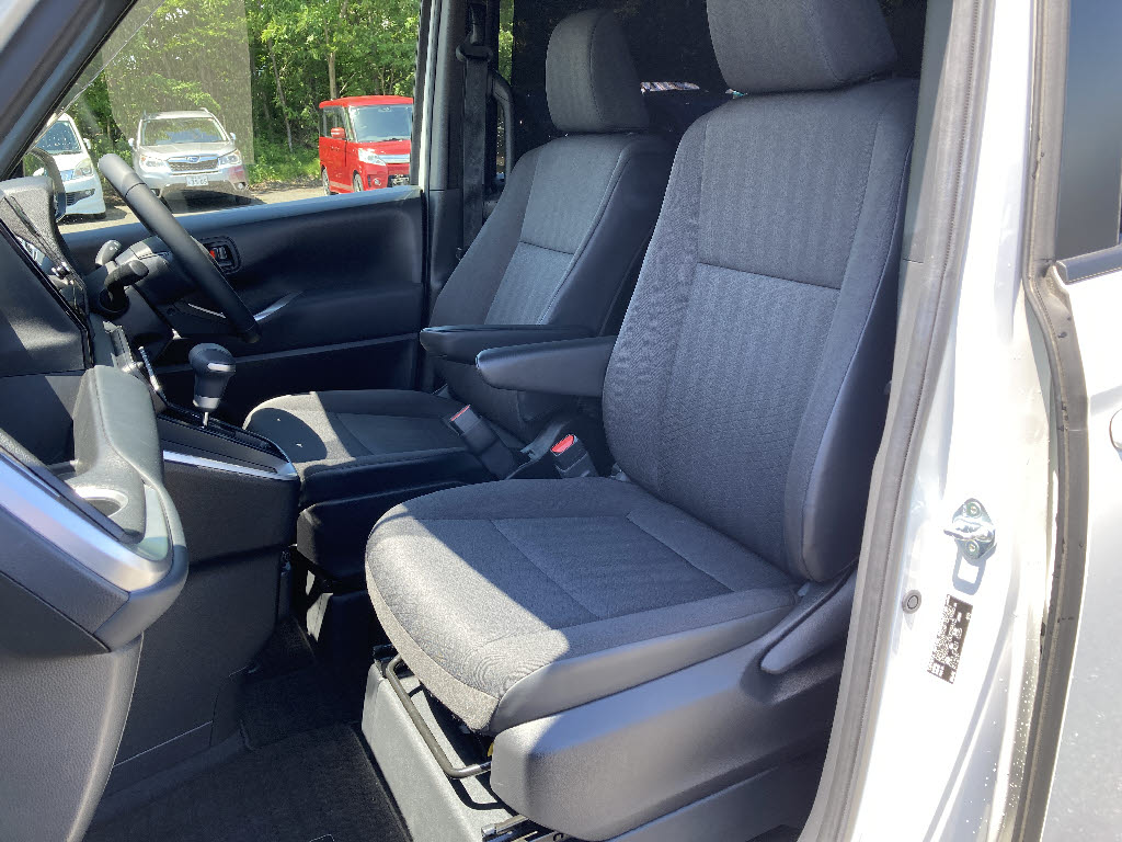 トヨタ ヴォクシー 2.0 S-G 4WD