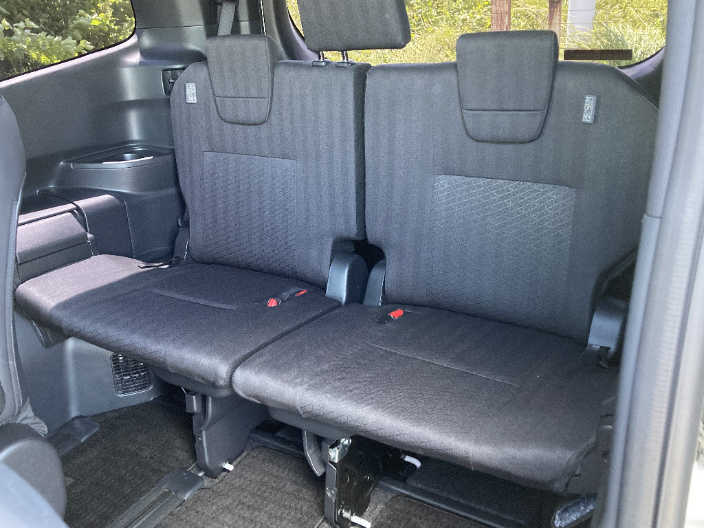 トヨタ ヴォクシー 2.0 S-G 4WD