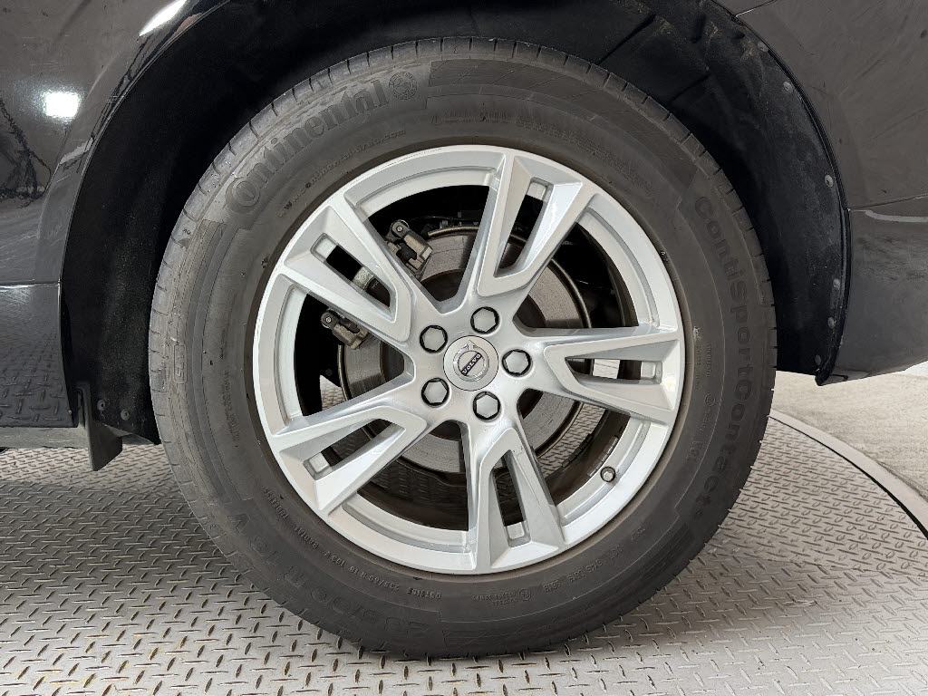 ボルボ ボルボ ＸＣ６０ T5 AWDﾓｰﾒﾝﾀﾑ