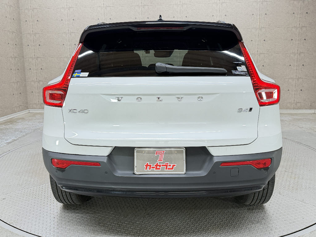 ボルボ ボルボ ＸＣ４０ B4-AWD-Rﾃﾞｻﾞｲﾝ 4WD