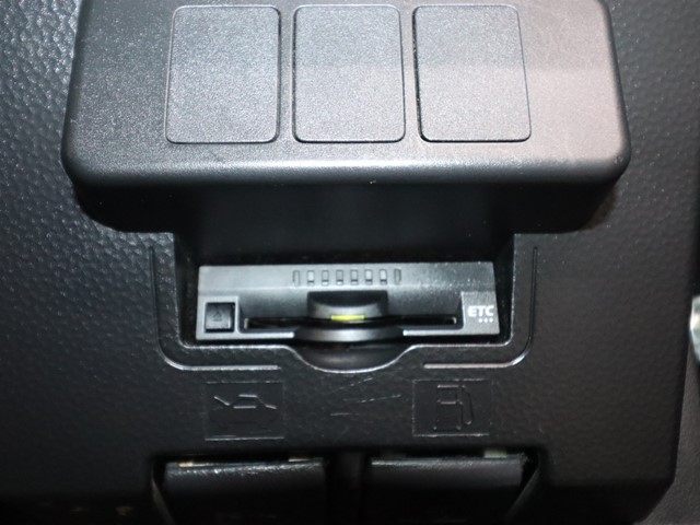 トヨタ タンク カスタムGT