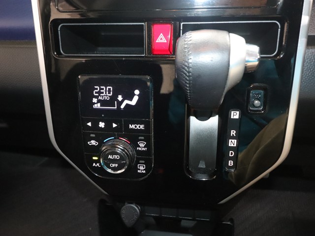 トヨタ タンク カスタムGT