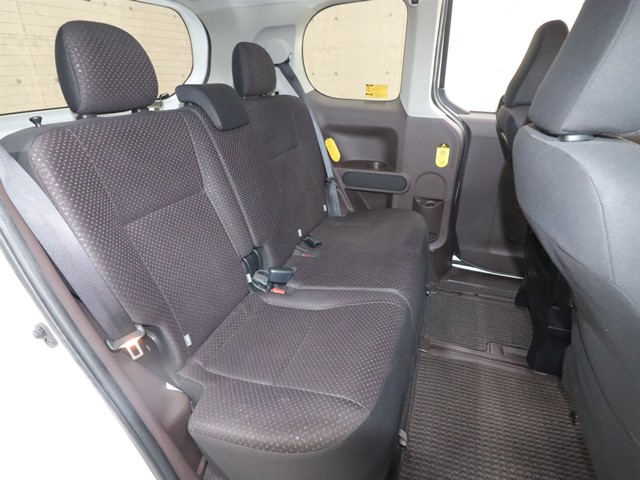 トヨタ スペイド F