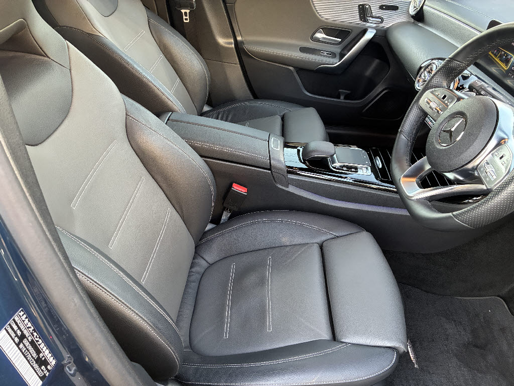 メルセデスベンツ ﾒﾙｾﾃﾞｽﾍﾞﾝﾂ Aｸﾗｽ A200d AMGﾗｲﾝ