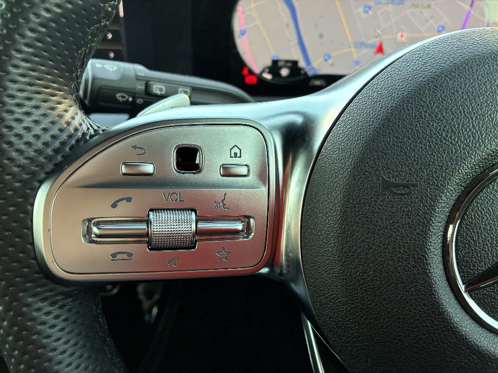 メルセデスベンツ ﾒﾙｾﾃﾞｽﾍﾞﾝﾂ Aｸﾗｽ A200d AMGﾗｲﾝ