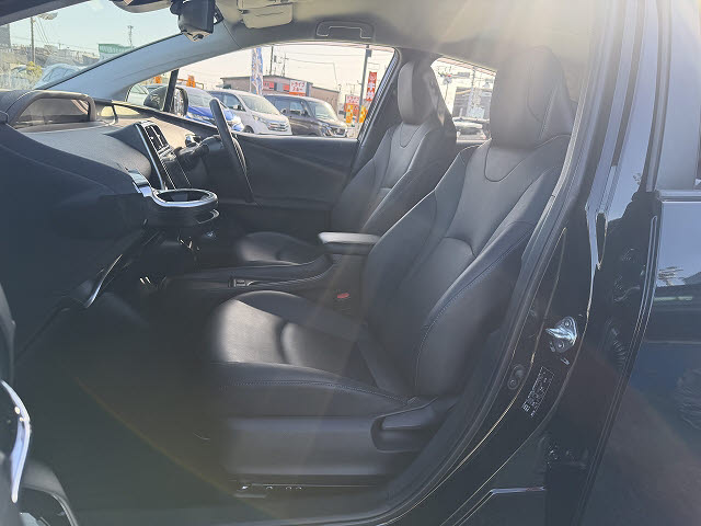 トヨタ プリウス Ｓツーリング