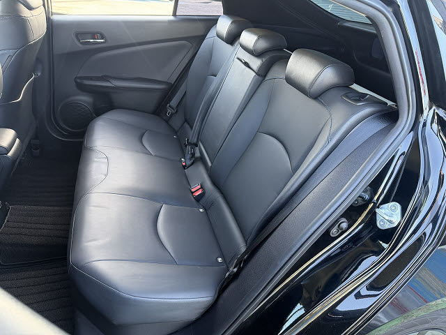 トヨタ プリウス Ｓツーリング