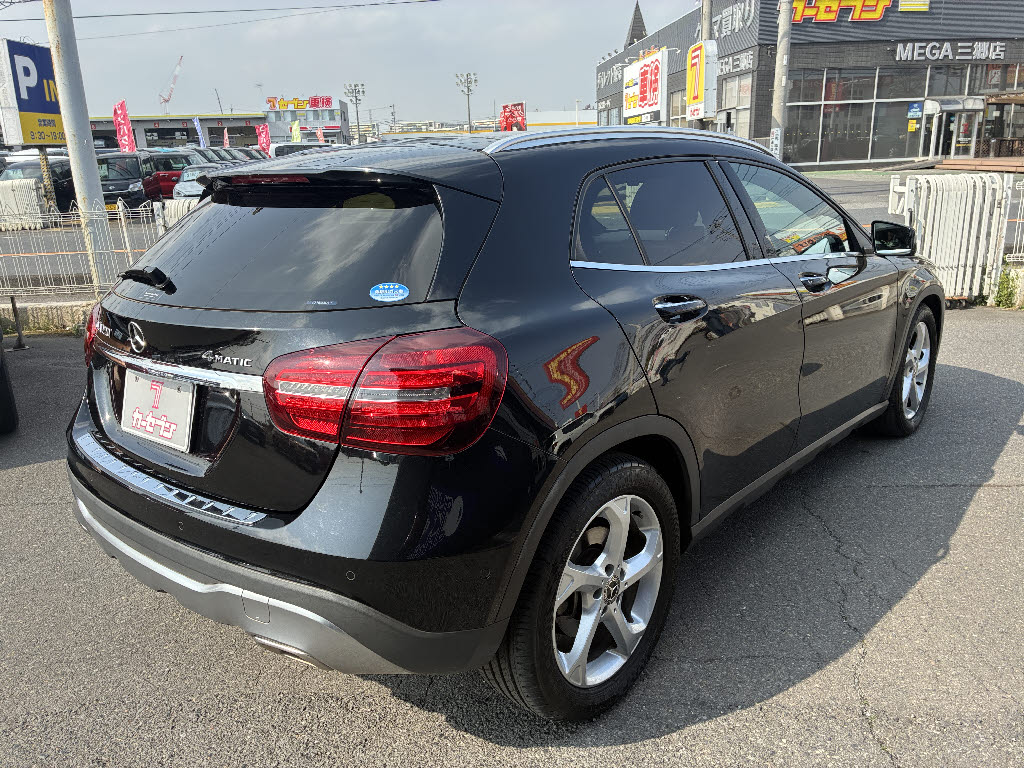メルセデスベンツ ﾒﾙｾﾃﾞｽﾍﾞﾝﾂ GLAｸﾗｽ GLA220 4ﾏﾁｯｸ