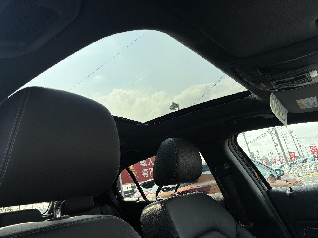 メルセデスベンツ ﾒﾙｾﾃﾞｽﾍﾞﾝﾂ GLAｸﾗｽ GLA220 4ﾏﾁｯｸ