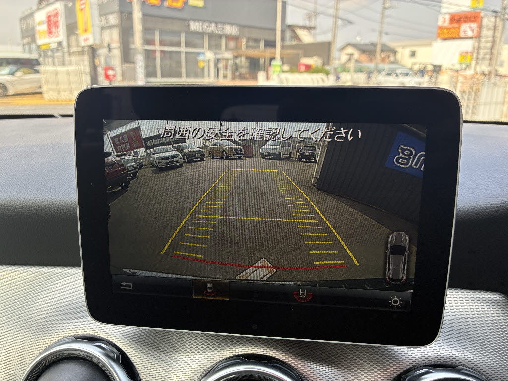 メルセデスベンツ ﾒﾙｾﾃﾞｽﾍﾞﾝﾂ GLAｸﾗｽ GLA220 4ﾏﾁｯｸ