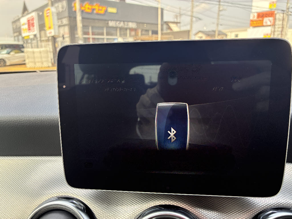 メルセデスベンツ ﾒﾙｾﾃﾞｽﾍﾞﾝﾂ GLAｸﾗｽ GLA220 4ﾏﾁｯｸ