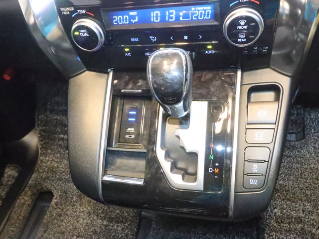 トヨタ アルファード SAパッケージ