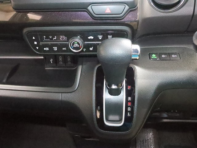 ホンダ Ｎ　ＢＯＸカスタム Ｇ・Ｌ　ホンダセンシング