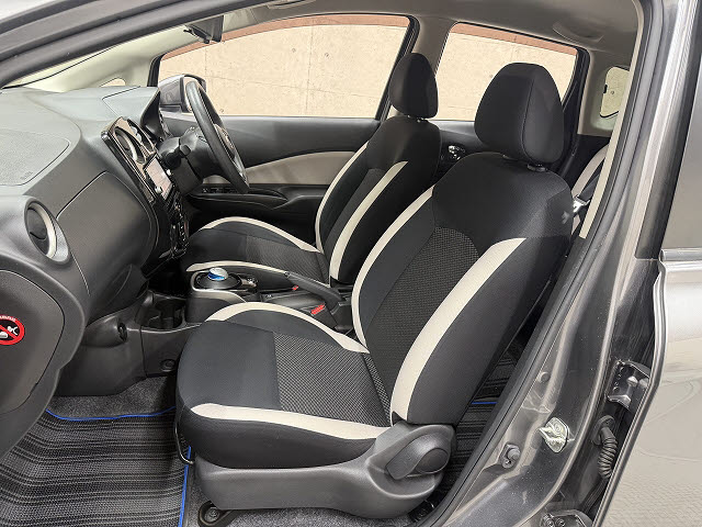 ニッサン ノート e-power X