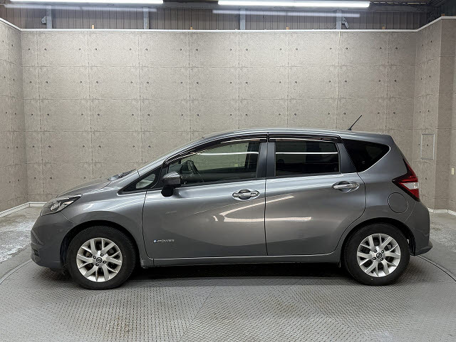 ニッサン ノート e-power X