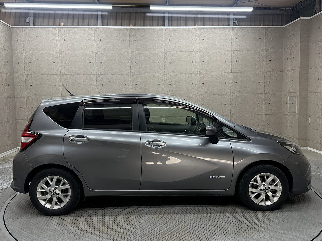 ニッサン ノート e-power X