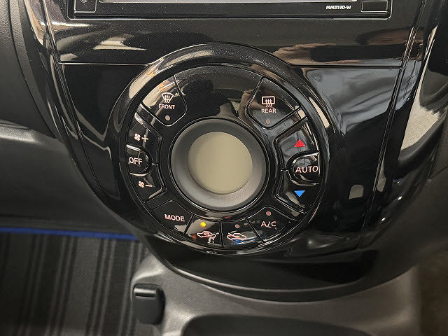 ニッサン ノート e-power X