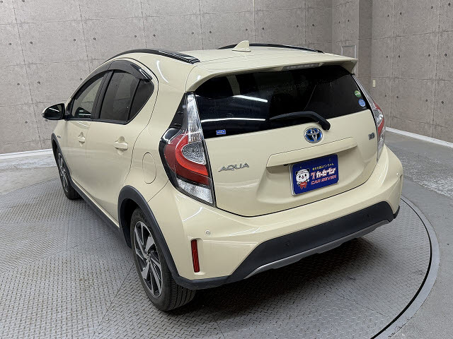 トヨタ アクア クロスオーバーグラム