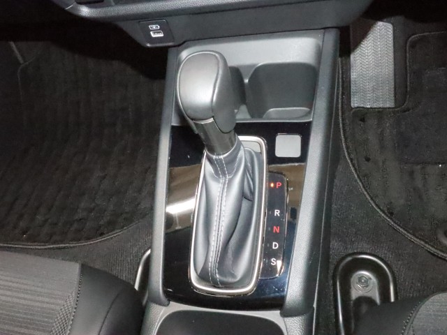 ホンダ ＷＲ－Ｖ Z ﾌﾞﾗｯｸｽﾀｲﾙ