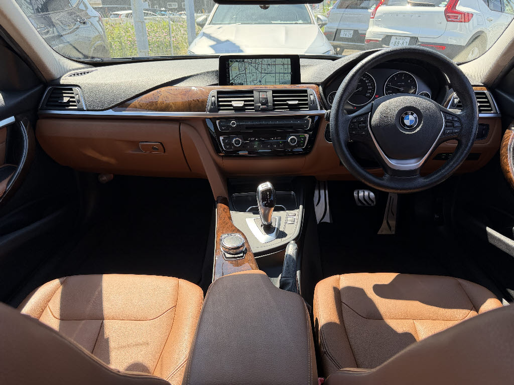 ＢＭＷ ＢＭＷ ３シリーズ ラグジュアリー