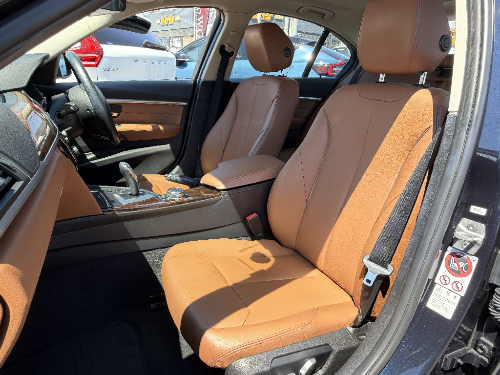 ＢＭＷ ＢＭＷ ３シリーズ ラグジュアリー
