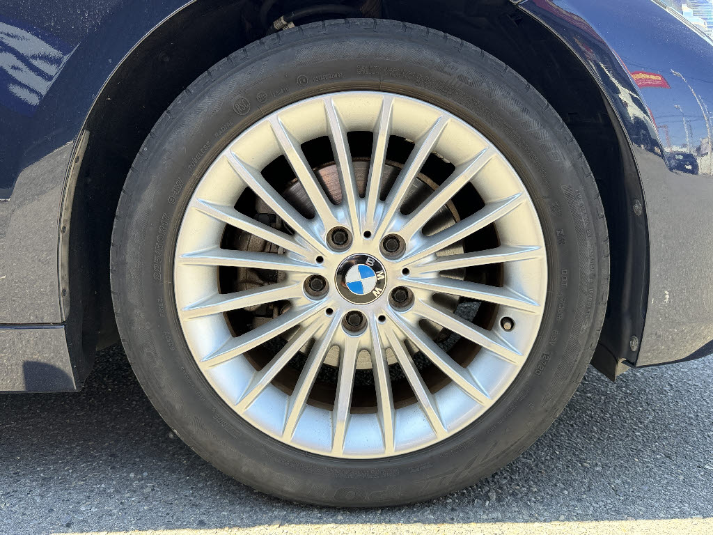 ＢＭＷ ＢＭＷ ３シリーズ ラグジュアリー