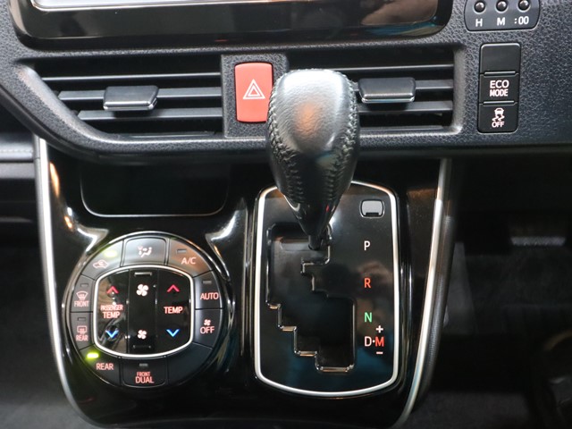 トヨタ エスクァイア Ｘｉ