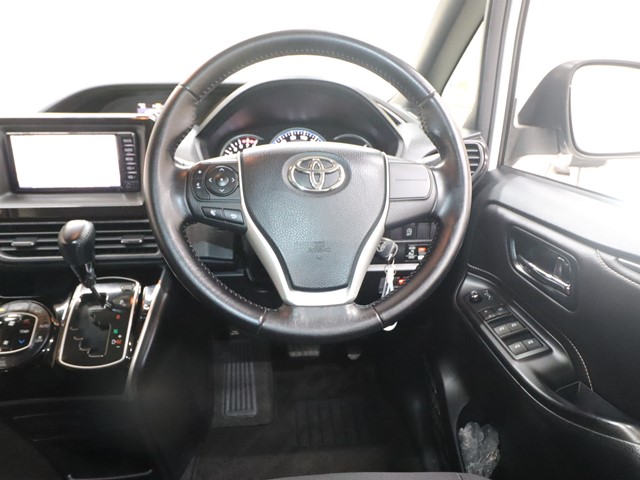 トヨタ エスクァイア Ｘｉ