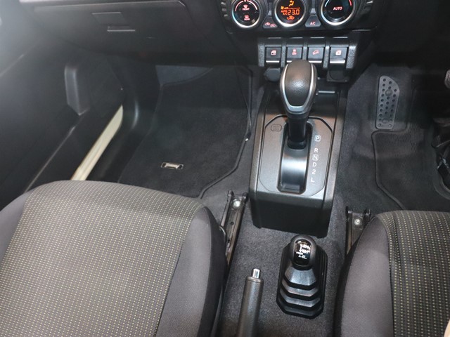 スズキ ジムニーＷ XC