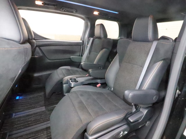 トヨタ ヴェルファイア Z　ｺﾞｰﾙﾃﾞﾝｱｲｽﾞ　4WD