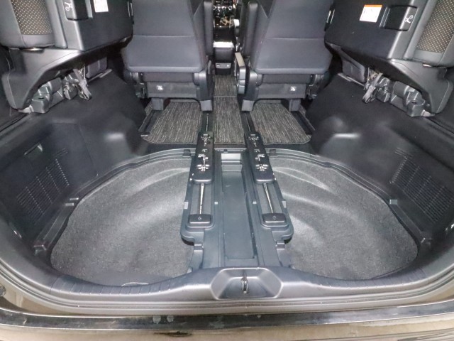 トヨタ ヴェルファイア Z　ｺﾞｰﾙﾃﾞﾝｱｲｽﾞ　4WD