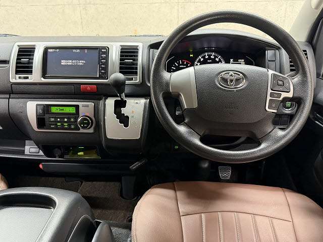 トヨタ ハイエースＶ スーパーＧＬ