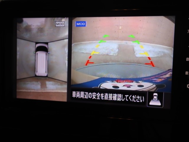 三菱 デリカミニ T　プレミアム　４WD