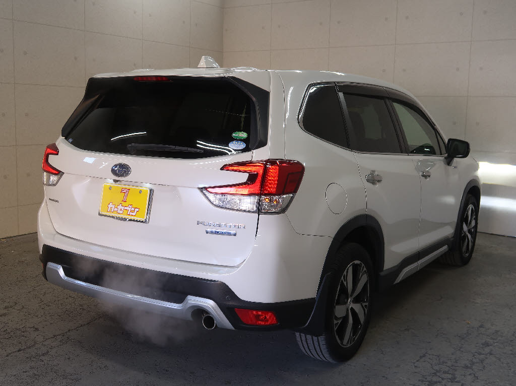 スバル フォレスター アドバンス