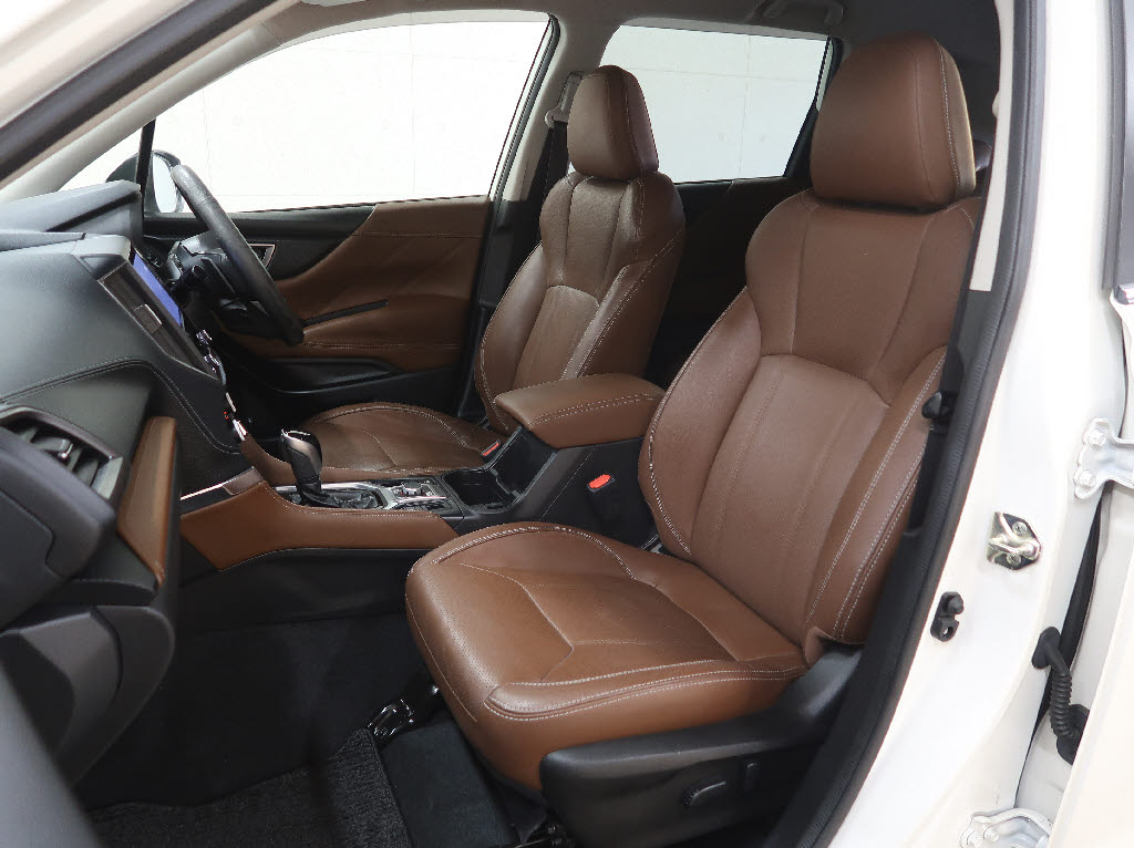 スバル フォレスター アドバンス