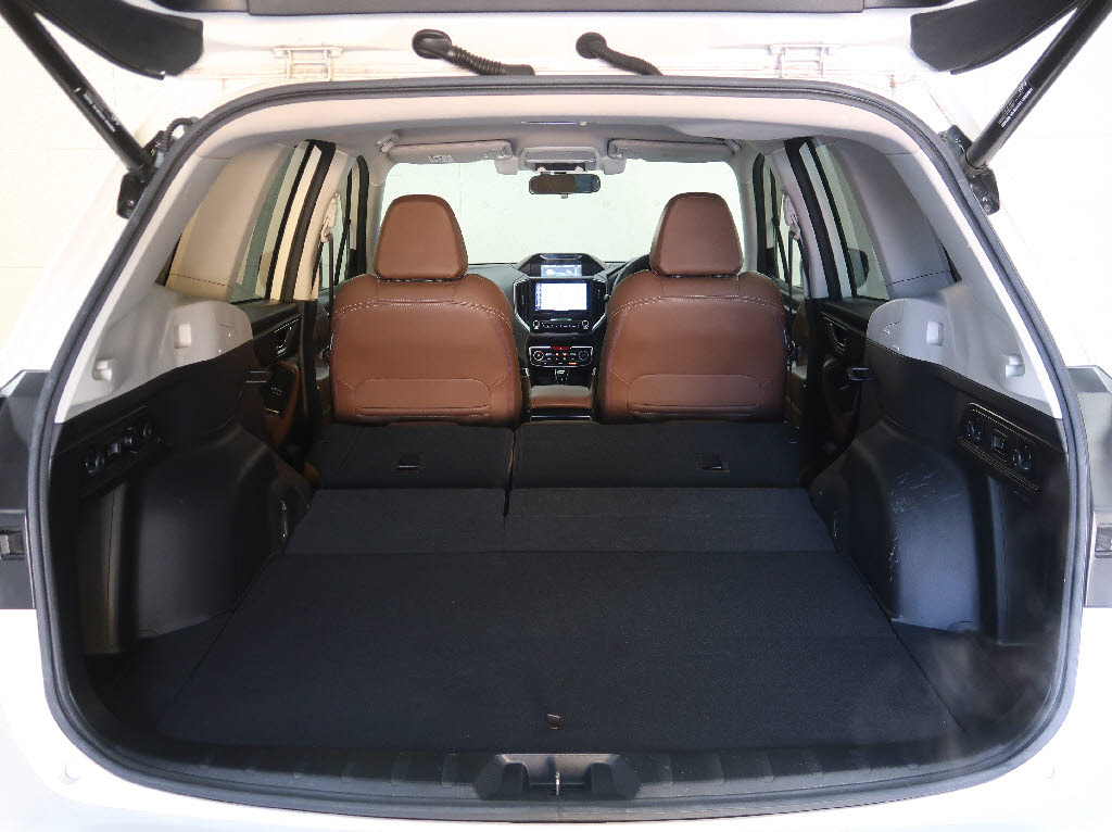 スバル フォレスター アドバンス