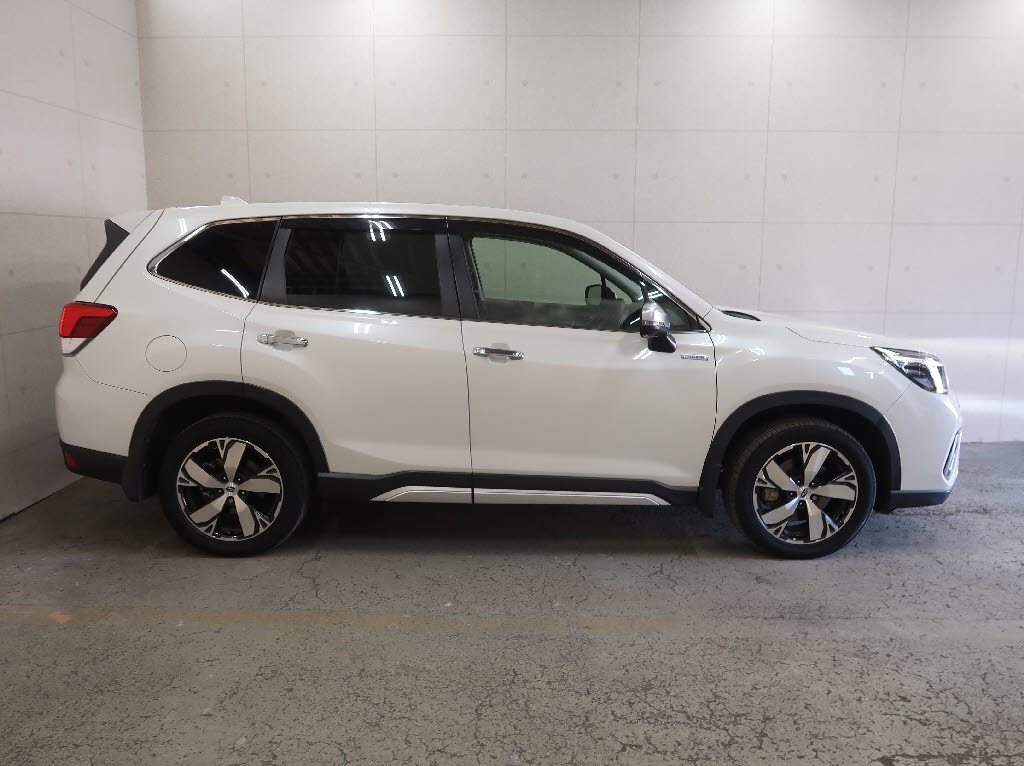 スバル フォレスター アドバンス