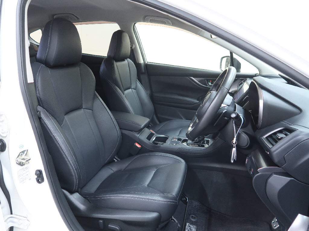 スバル インプレッサスポーツ 2.0i-Sアイサイト