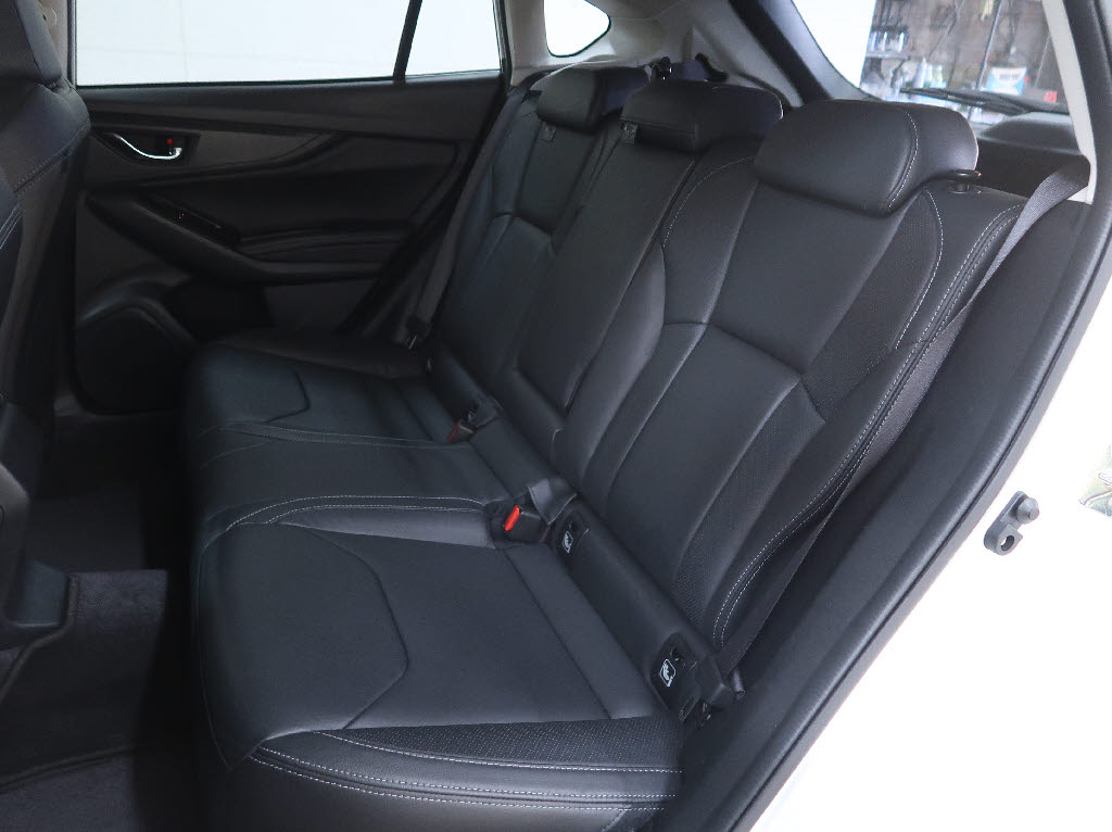 スバル インプレッサスポーツ 2.0i-Sアイサイト