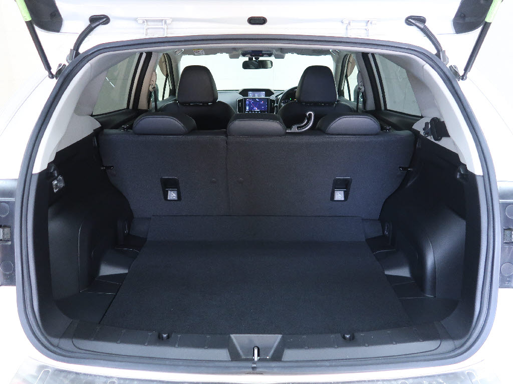 スバル インプレッサスポーツ 2.0i-Sアイサイト