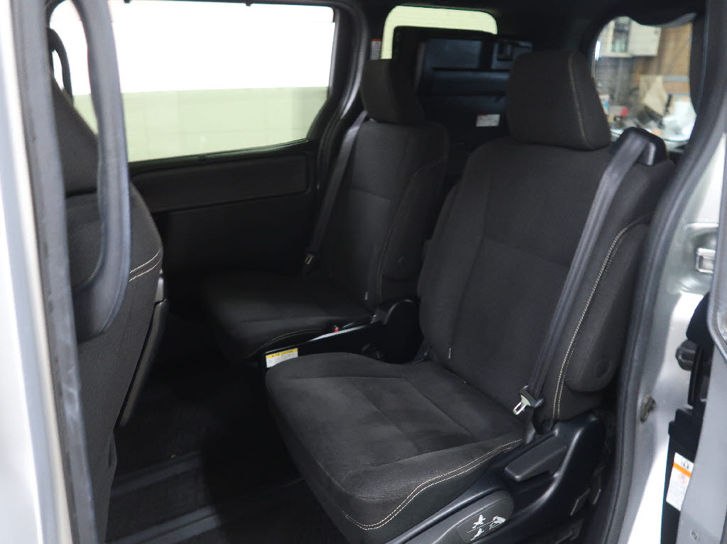 トヨタ エスクァイアＨＶ Ｘｉ