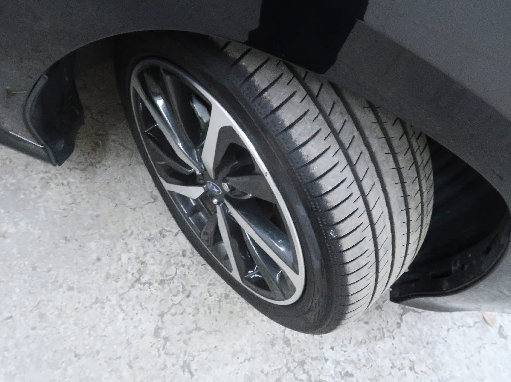 スバル レヴォーグ GT-H　EX