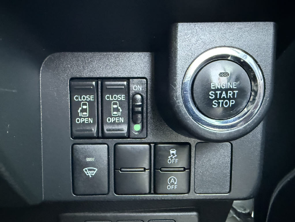 トヨタ タンク ｶｽﾀﾑG