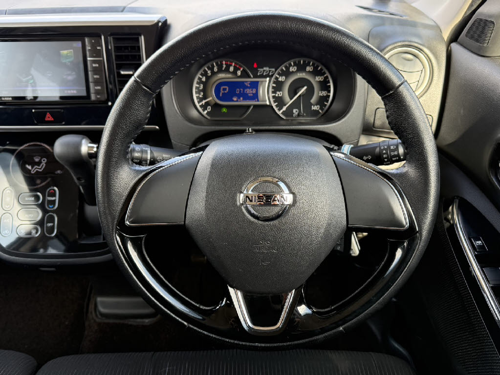 ニッサン デイズルークス ４ＷＤ　ハイウェイスターＸＶセレクション