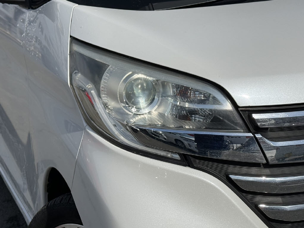 ニッサン デイズルークス ４ＷＤ　ハイウェイスターＸＶセレクション