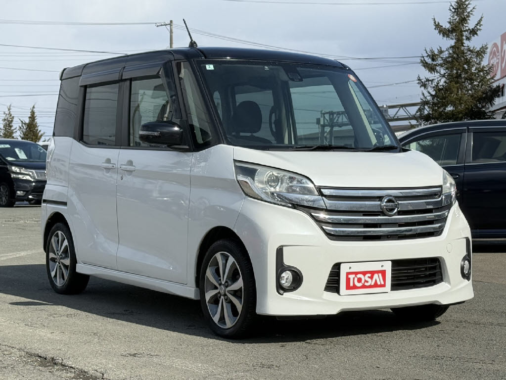 ニッサン デイズルークス ４ＷＤ　ハイウェイスターＸＶセレクション